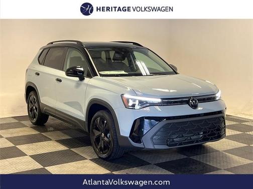 2025 Volkswagen Taos 1.5T SE Black