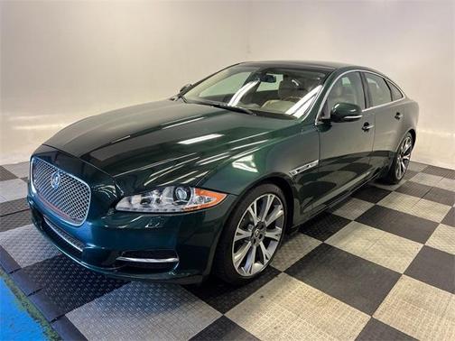 2012 Jaguar XJ Base
