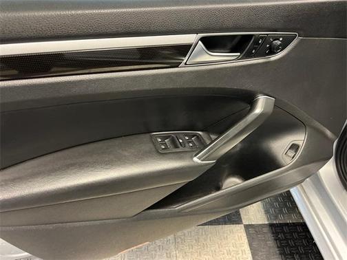 2018 Volkswagen Passat 3.6L V6 GT