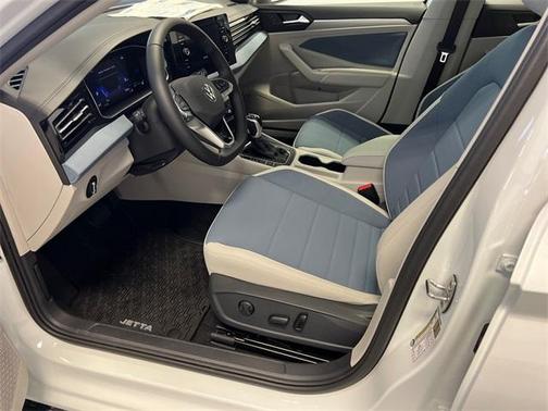 2025 Volkswagen Jetta 1.5T SE