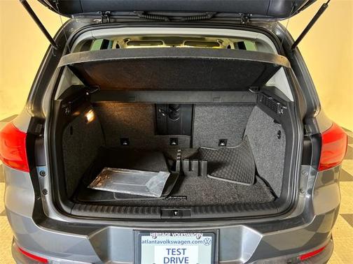 2016 Volkswagen Tiguan SE