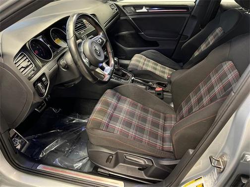 2017 Volkswagen Golf GTI S 4-Door