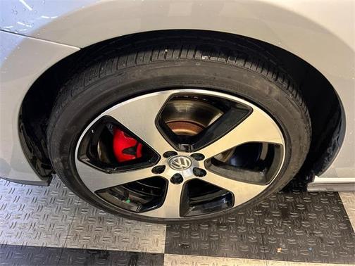 2017 Volkswagen Golf GTI S 4-Door