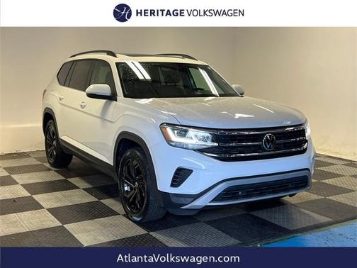 2022 Volkswagen Atlas 3.6L SE w/Technology