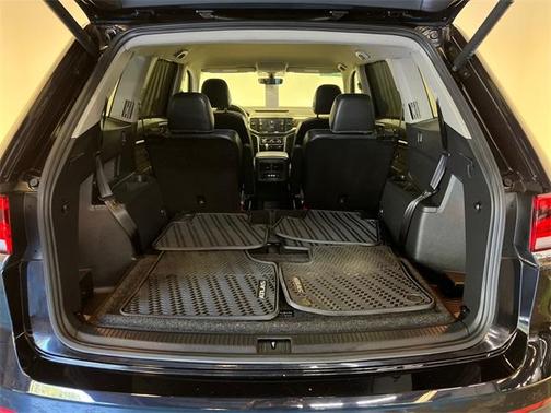 2023 Volkswagen Atlas 3.6L SE w/Technology