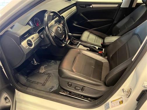 2020 Volkswagen Passat 2.0T SE