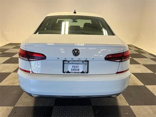 2020 Volkswagen Passat 2.0T SE
