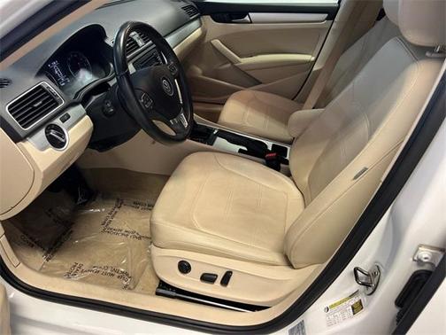 2013 Volkswagen Passat 2.5 SE