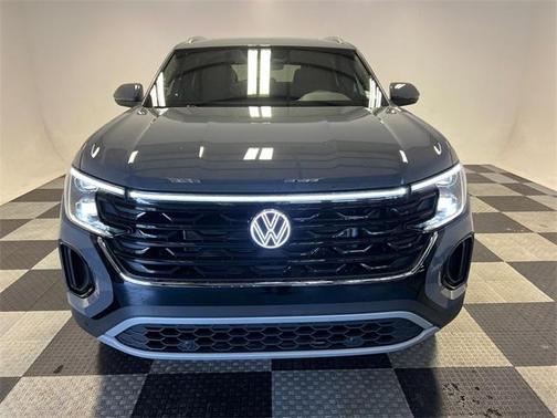 2026 Volkswagen Atlas Cross Sport 2.0T SE