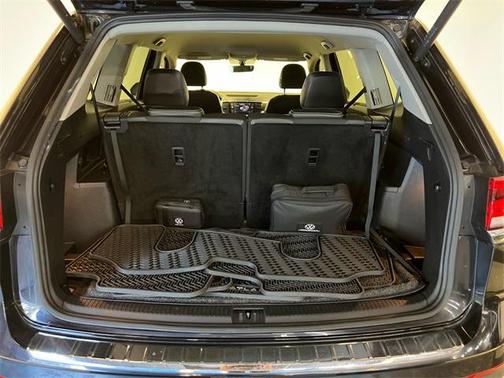 2023 Volkswagen Atlas 3.6L SE w/Technology