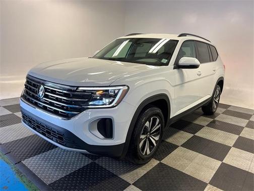 2025 Volkswagen Atlas 2.0T SE