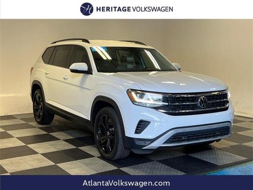 2022 Volkswagen Atlas 2.0T SE w/Technology