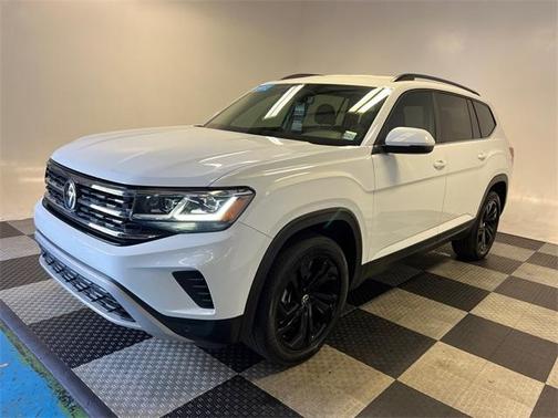 2022 Volkswagen Atlas 2.0T SE w/Technology