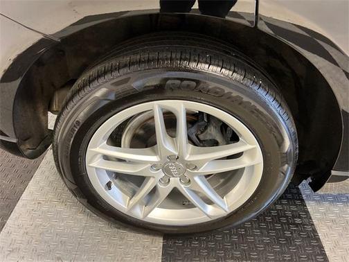 2017 Audi Q5 2.0T Premium Plus