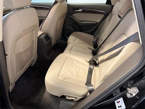 2017 Audi Q5 2.0T Premium Plus
