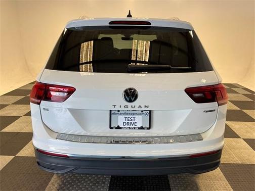 2024 Volkswagen Tiguan 2.0T SE