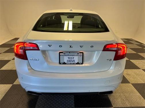 2016 Volvo S60 T5 Premier