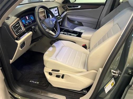 2025 Volkswagen Atlas 2.0T SEL