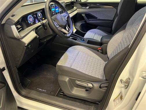 2025 Volkswagen Tiguan 2.0T S
