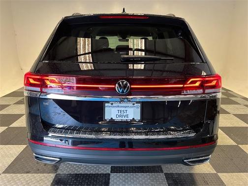 2025 Volkswagen Atlas 2.0T SE