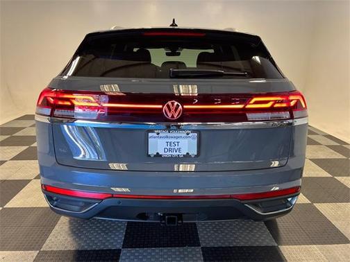 2026 Volkswagen Atlas Cross Sport 2.0T SE