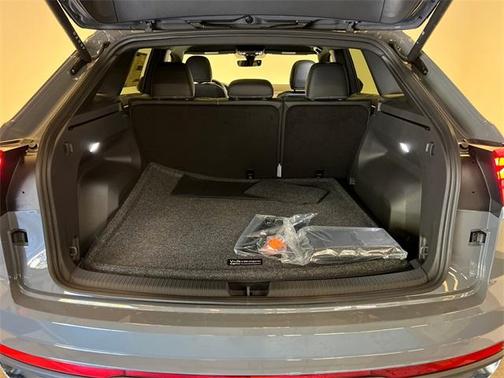 2026 Volkswagen Atlas Cross Sport 2.0T SE