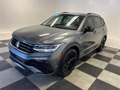 2024 Volkswagen Tiguan 2.0T SE R-Line Black