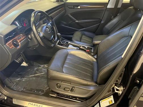 2020 Volkswagen Passat 2.0T SEL