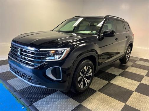 2025 Volkswagen Atlas 2.0T SE