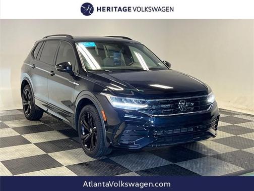 2024 Volkswagen Tiguan 2.0T SE R-Line Black