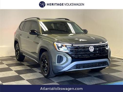 2025 Volkswagen Atlas 2.0T Peak Edition