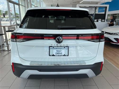 2025 Volkswagen Tiguan 2.0T S