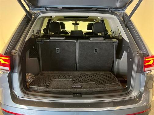 2022 Volkswagen Atlas 3.6L SE w/Technology