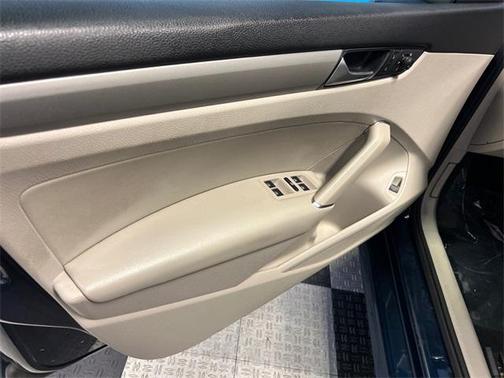 2020 Volkswagen Passat 2.0T SE