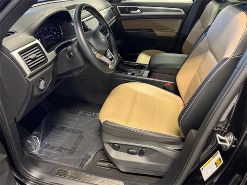 2022 Volkswagen Atlas Cross Sport 3.6L V6 SE w/Technology