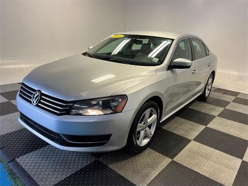 2014 Volkswagen Passat 1.8T SE