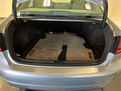 2014 Volkswagen Passat 1.8T SE