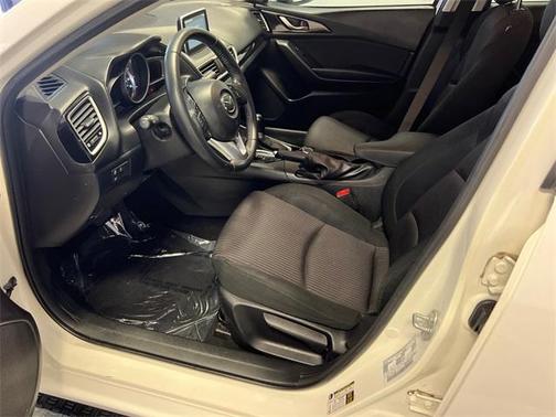 2015 Mazda Mazda3 i Touring