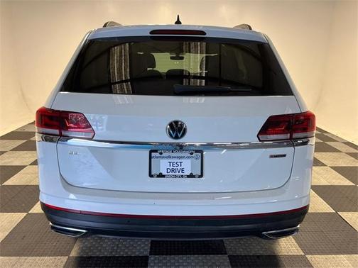 2021 Volkswagen Atlas 2.0T SE w/Technology