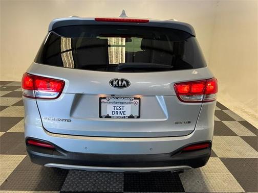 2016 Kia Sorento EX