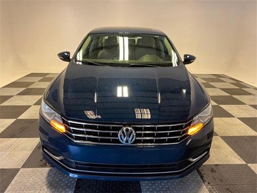 2018 Volkswagen Passat 2.0T SE