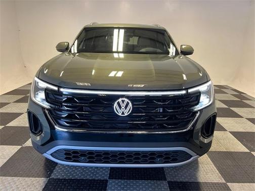 2025 Volkswagen Atlas Cross Sport 2.0T SEL