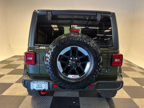 Green 2022 Jeep Wrangler Unlimited Rubicon