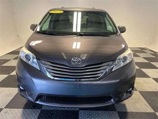 2015 Toyota Sienna L