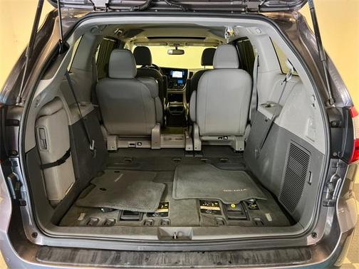 2015 Toyota Sienna L