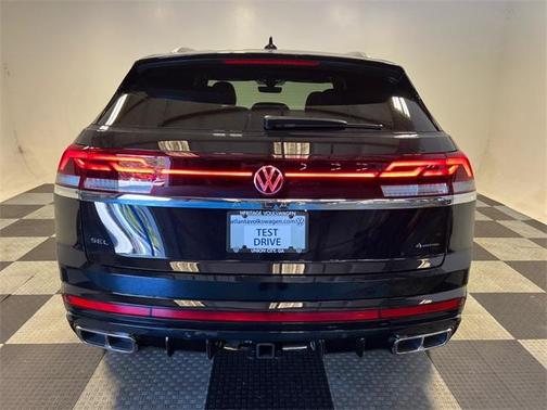 2025 Volkswagen Atlas Cross Sport 2.0T SEL Premium R-Line