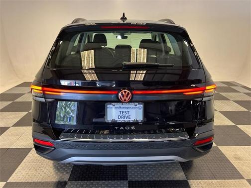 2025 Volkswagen Taos 1.5T S