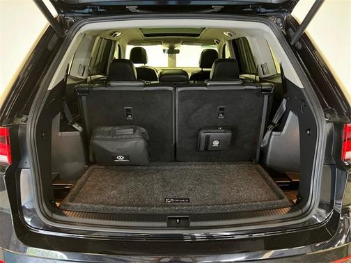 2022 Volkswagen Atlas 3.6 V6 SEL R-Line Black