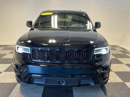 Black 2021 Jeep Grand Cherokee Laredo X