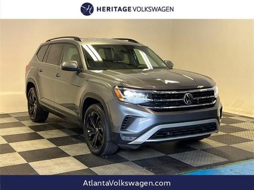 2022 Volkswagen Atlas 3.6L SE w/Technology